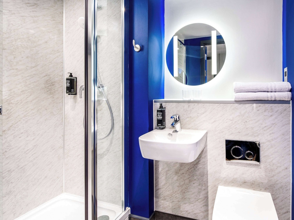 ibis budget manchester airport