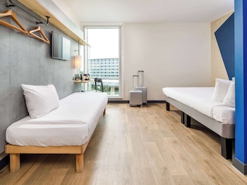 ibis budget manchester airport