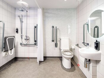 ibis budget manchester airport