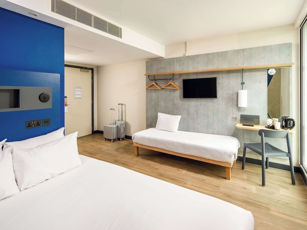 ibis budget manchester airport