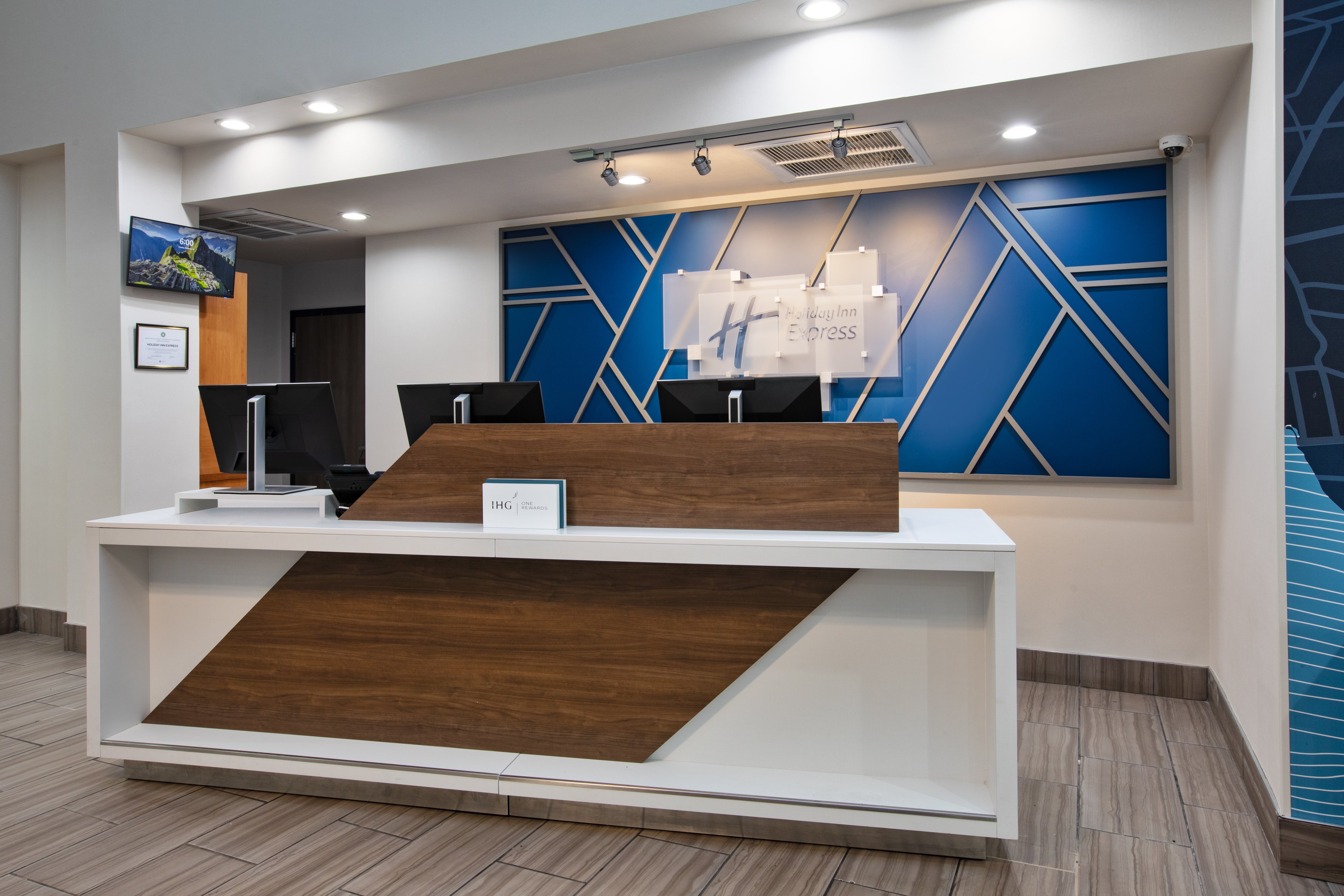 holiday inn express flagstaff by ihg