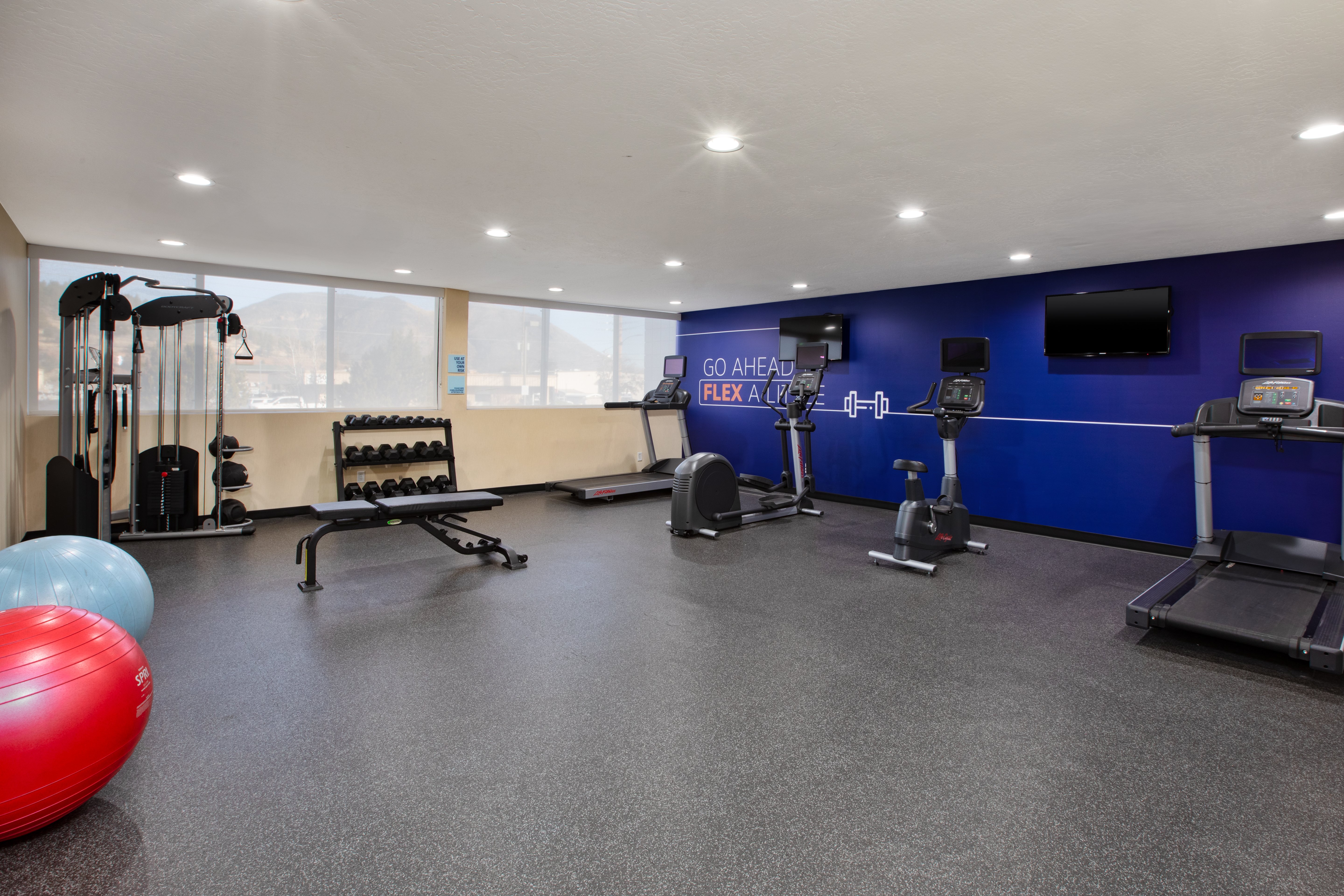 holiday inn express flagstaff by ihg