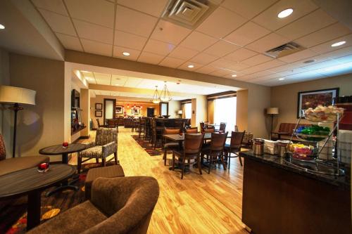 hampton inn by hilton fort morgan