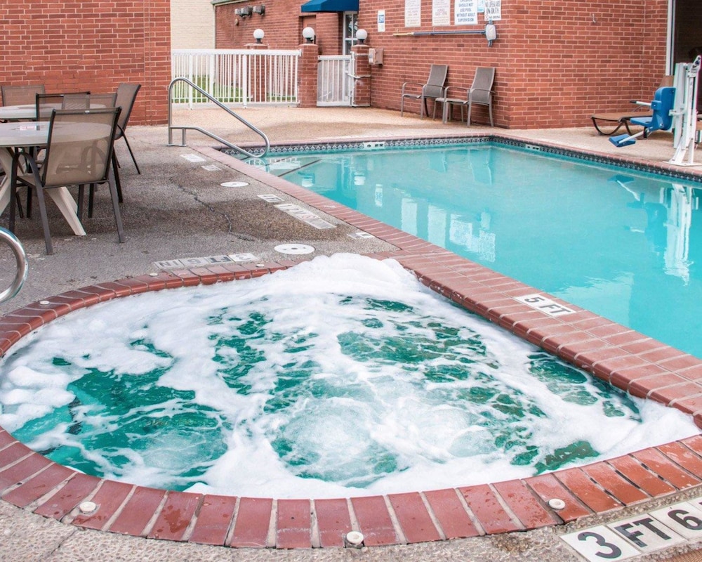 quality suites san antonio northeast