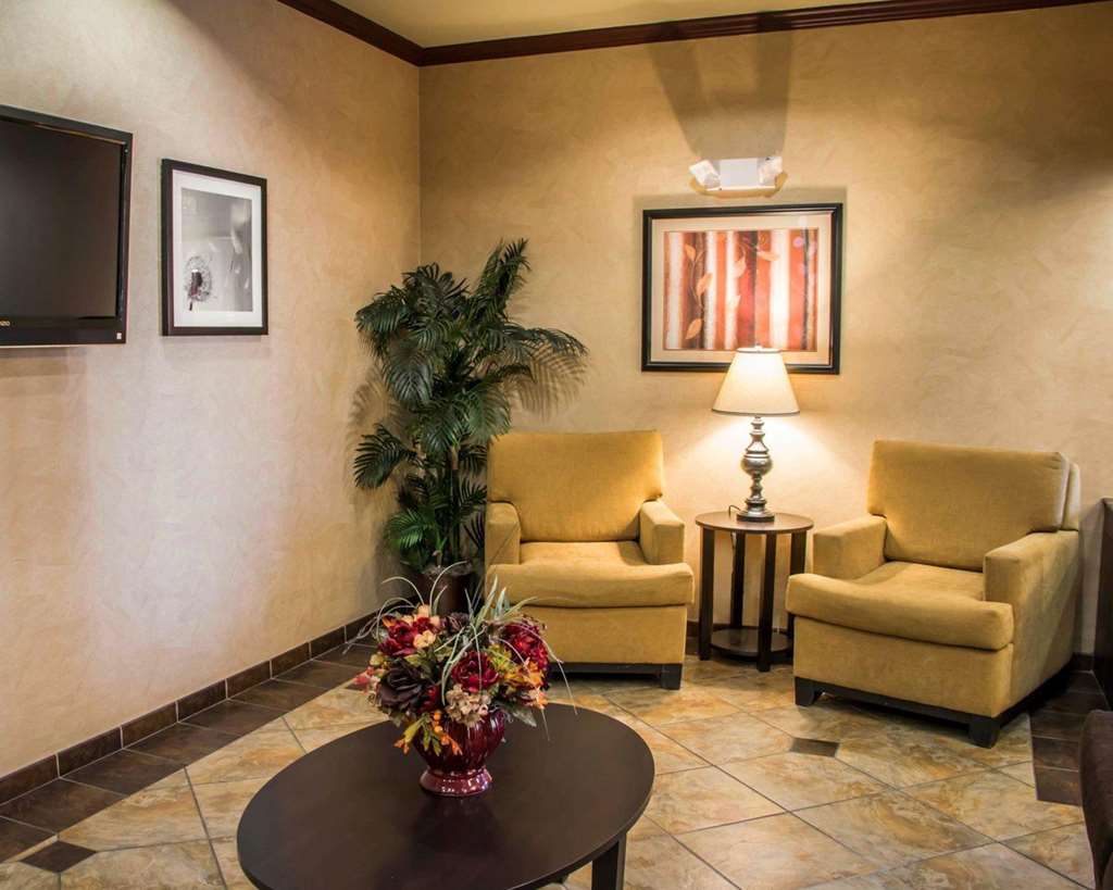 sleep inn and suites at six flags