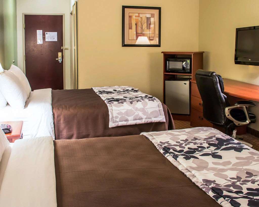 sleep inn and suites at six flags