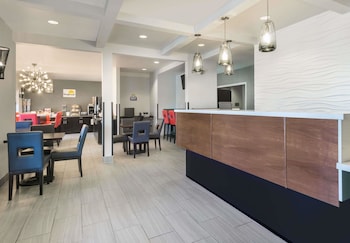 Hotel 1550,Near Bayfront Park,4 star