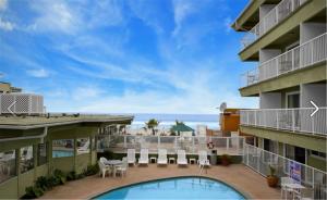 Surfer Beach Hotel,San Diego>>Pacific Beach,3 star