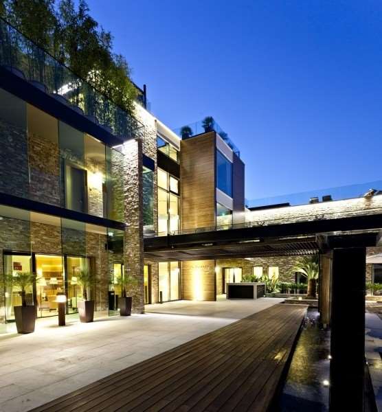 hostellerie la farandole