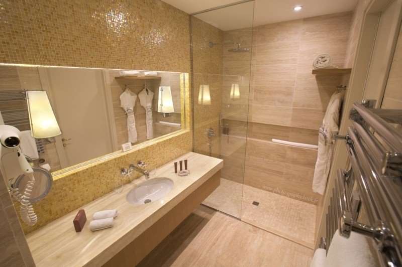 hostellerie la farandole