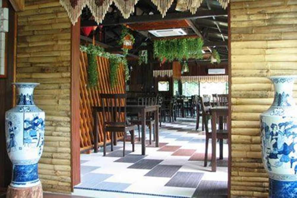 sepilok jungle resort