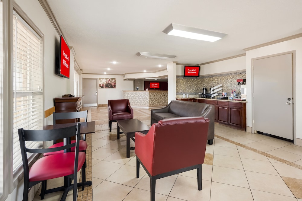red roof inn college station