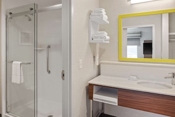 hampton inn suites cincinnati west