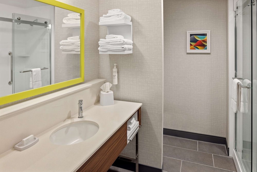 hampton inn suites cincinnati west