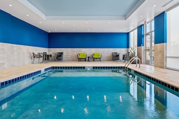 hampton inn suites cincinnati west