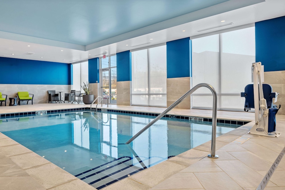 hampton inn suites cincinnati west