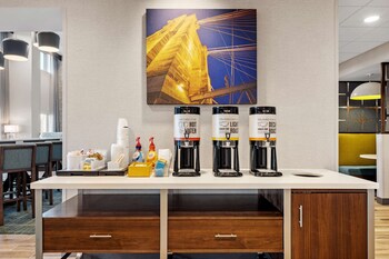 hampton inn suites cincinnati west