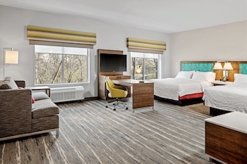 hampton inn suites cincinnati west