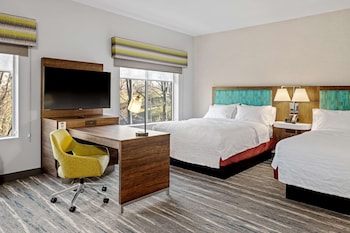 hampton inn suites cincinnati west