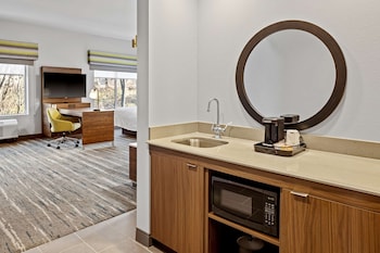hampton inn suites cincinnati west