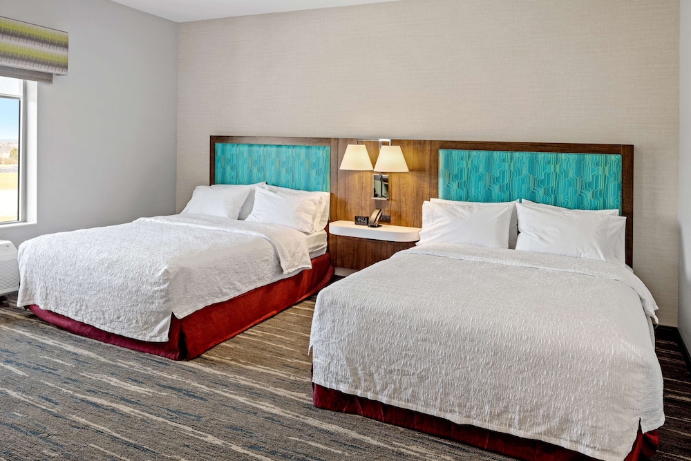 hampton inn suites cincinnati west