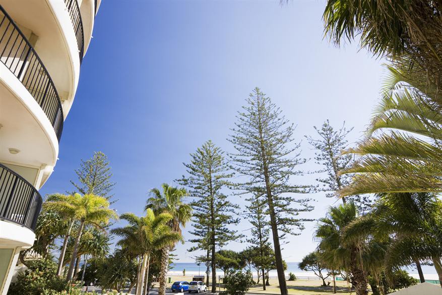 mantra coolangatta beach