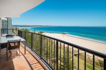 mantra coolangatta beach