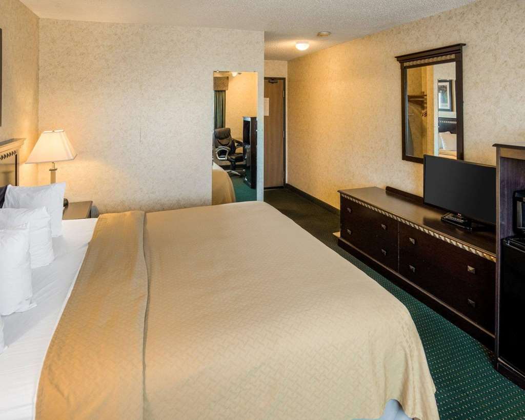 quality inn near northtown mall and national sports center
