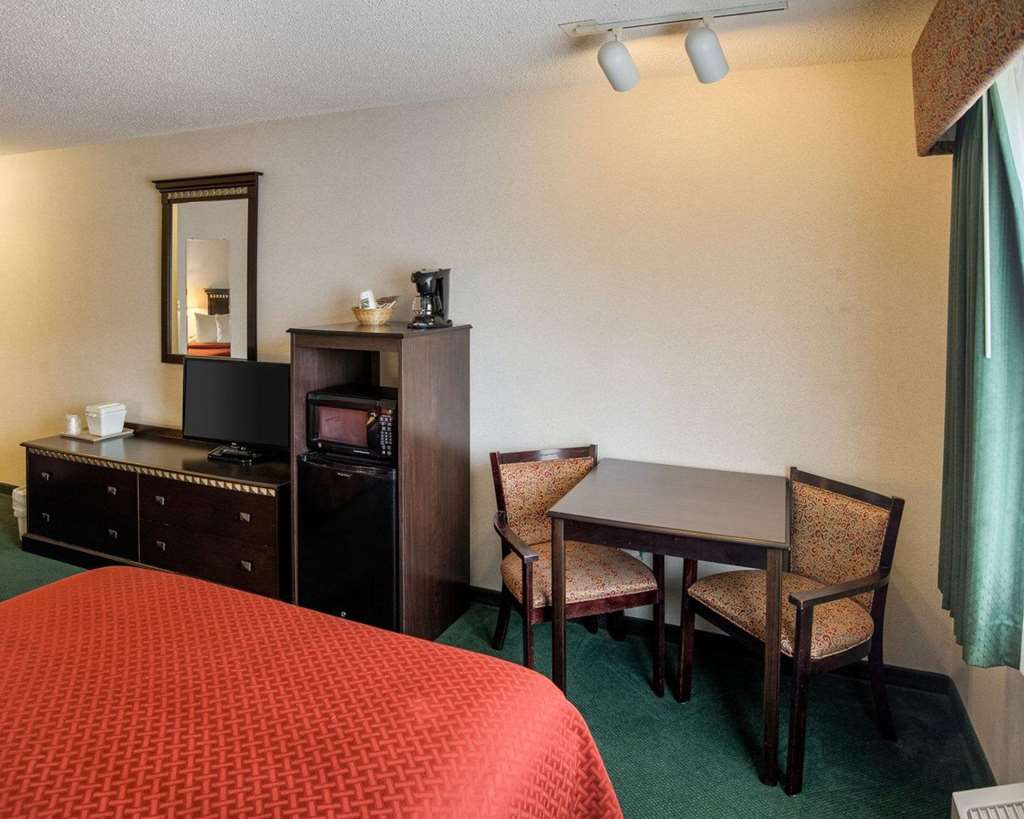 quality inn near northtown mall and national sports center