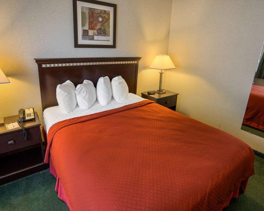 quality inn near northtown mall and national sports center