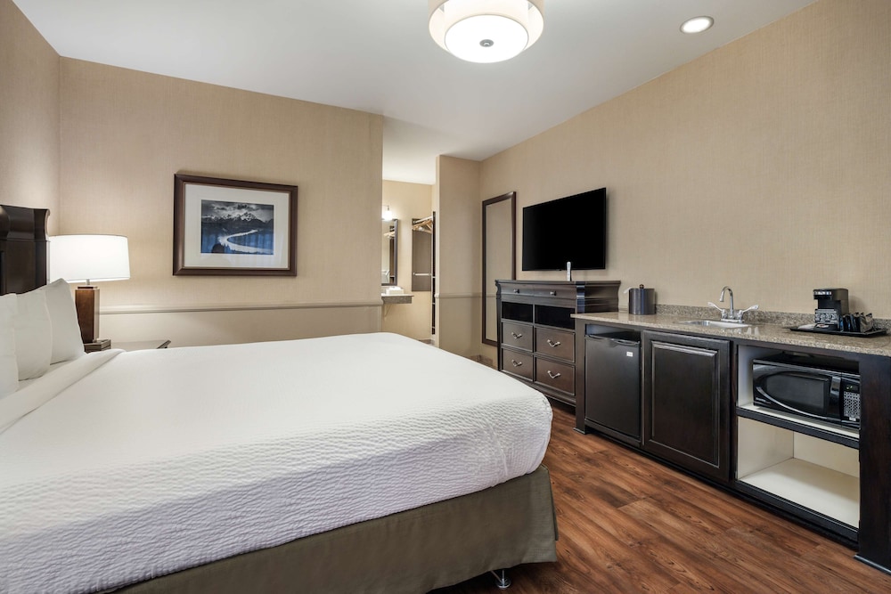best western corona hotel and suites