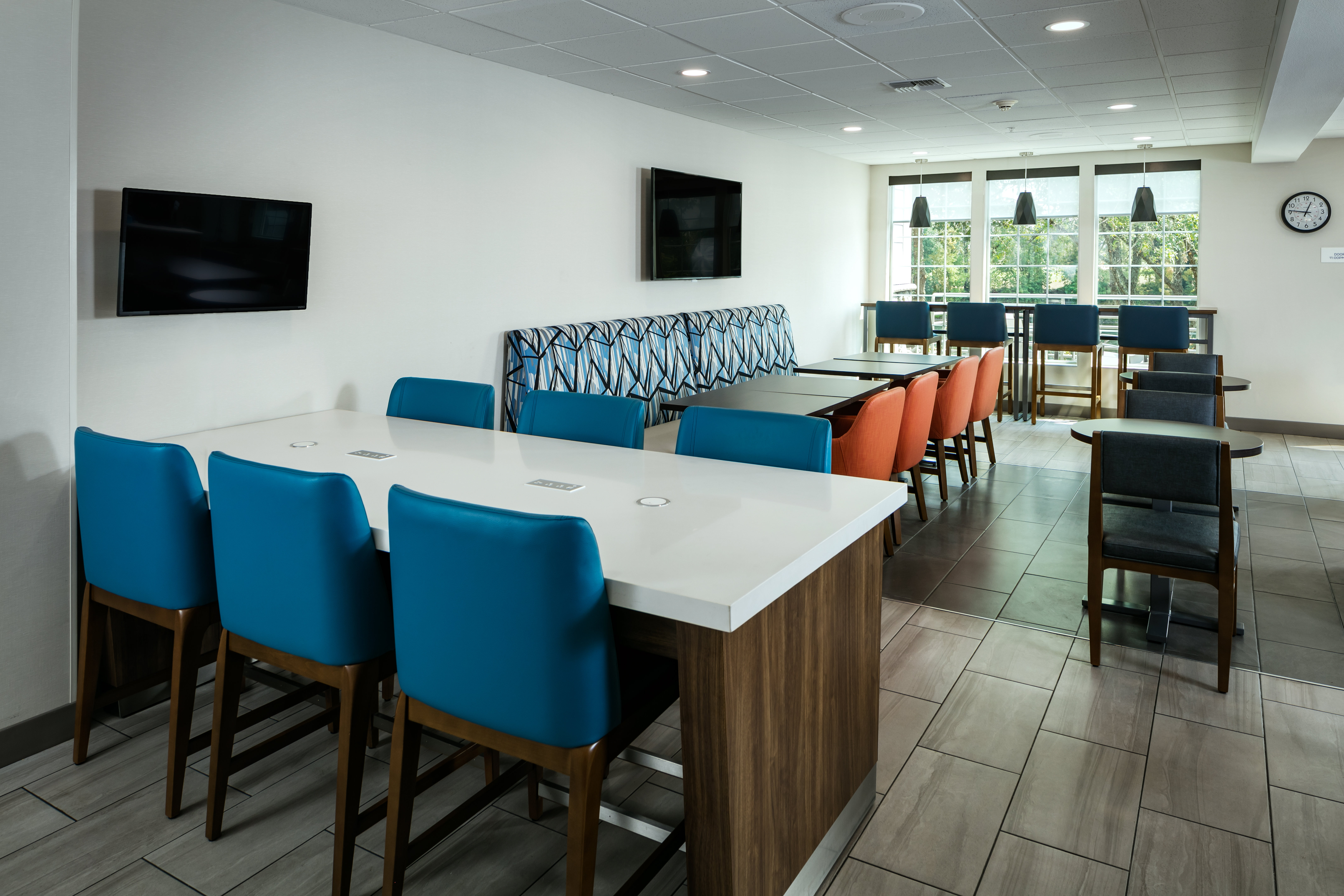 holiday inn express corvallis on the river by ihg