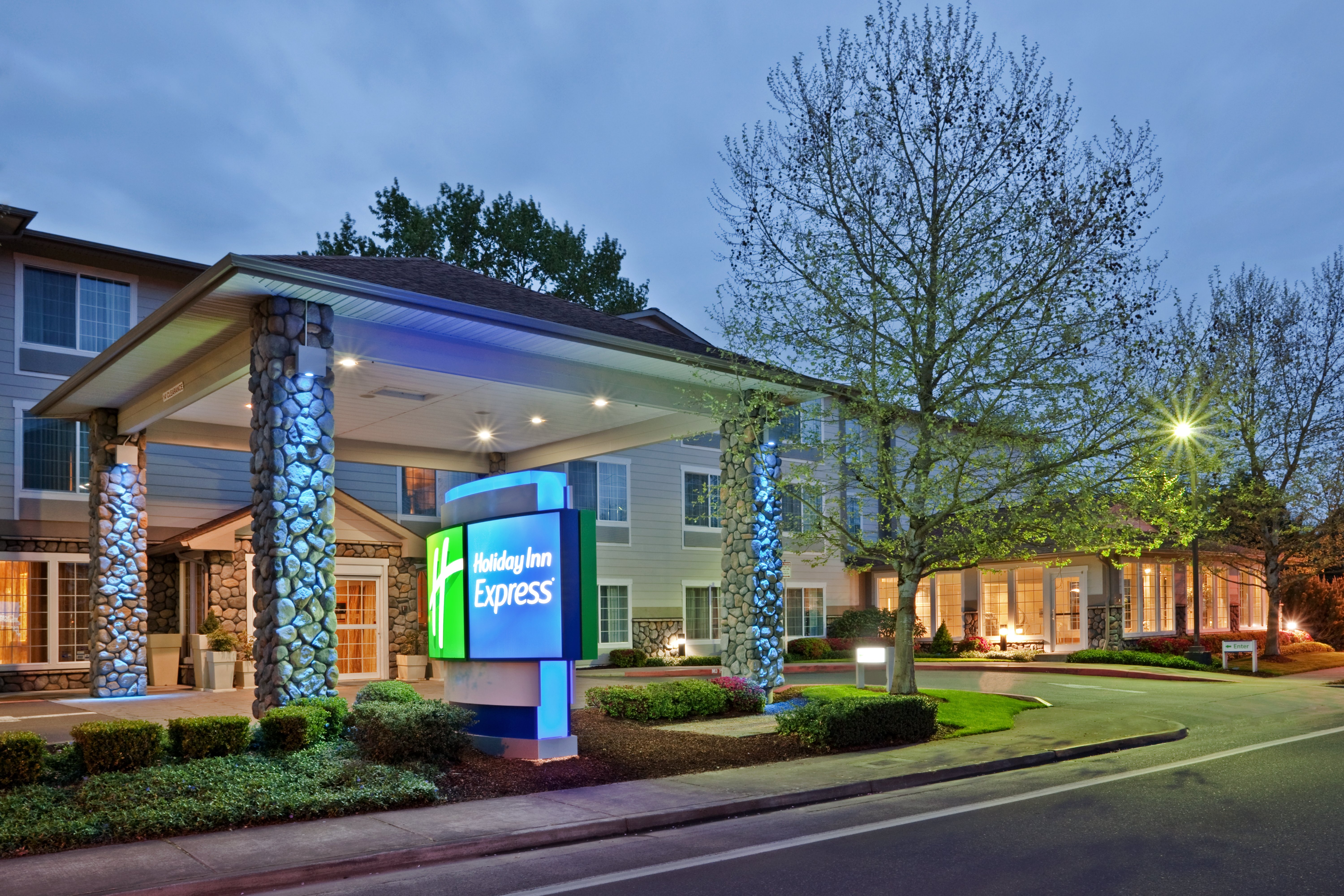 holiday inn express corvallis on the river by ihg