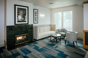 Holiday Inn Express Corvallis-On The River By Ihg,Corvallis>>Benton County,3 star