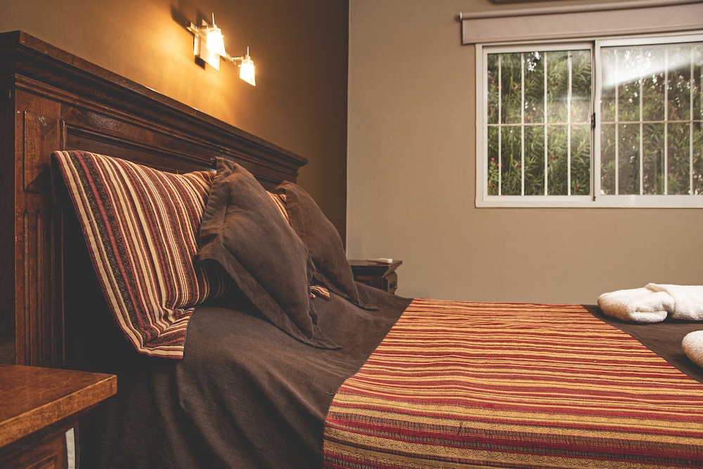 hotel cuesta de miranda