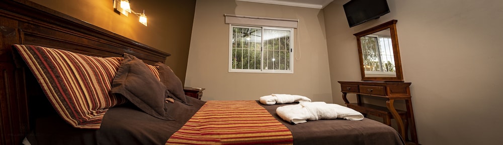 hotel cuesta de miranda