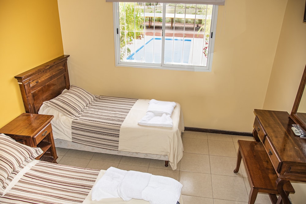 hotel cuesta de miranda