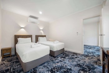 best western adelaide airport