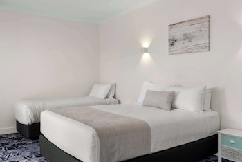 best western adelaide airport