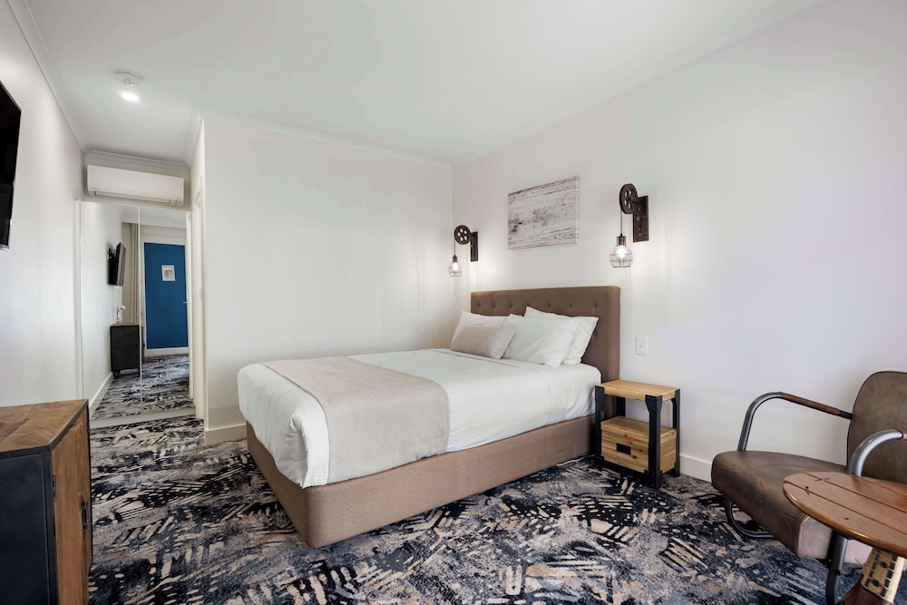 best western adelaide airport