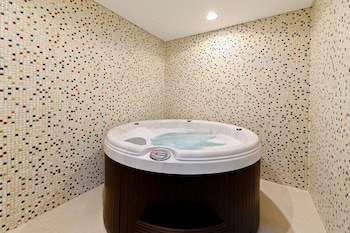 time moonstone hotel apartments