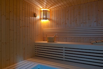 time moonstone hotel apartments