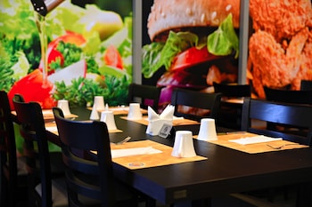 time moonstone hotel apartments