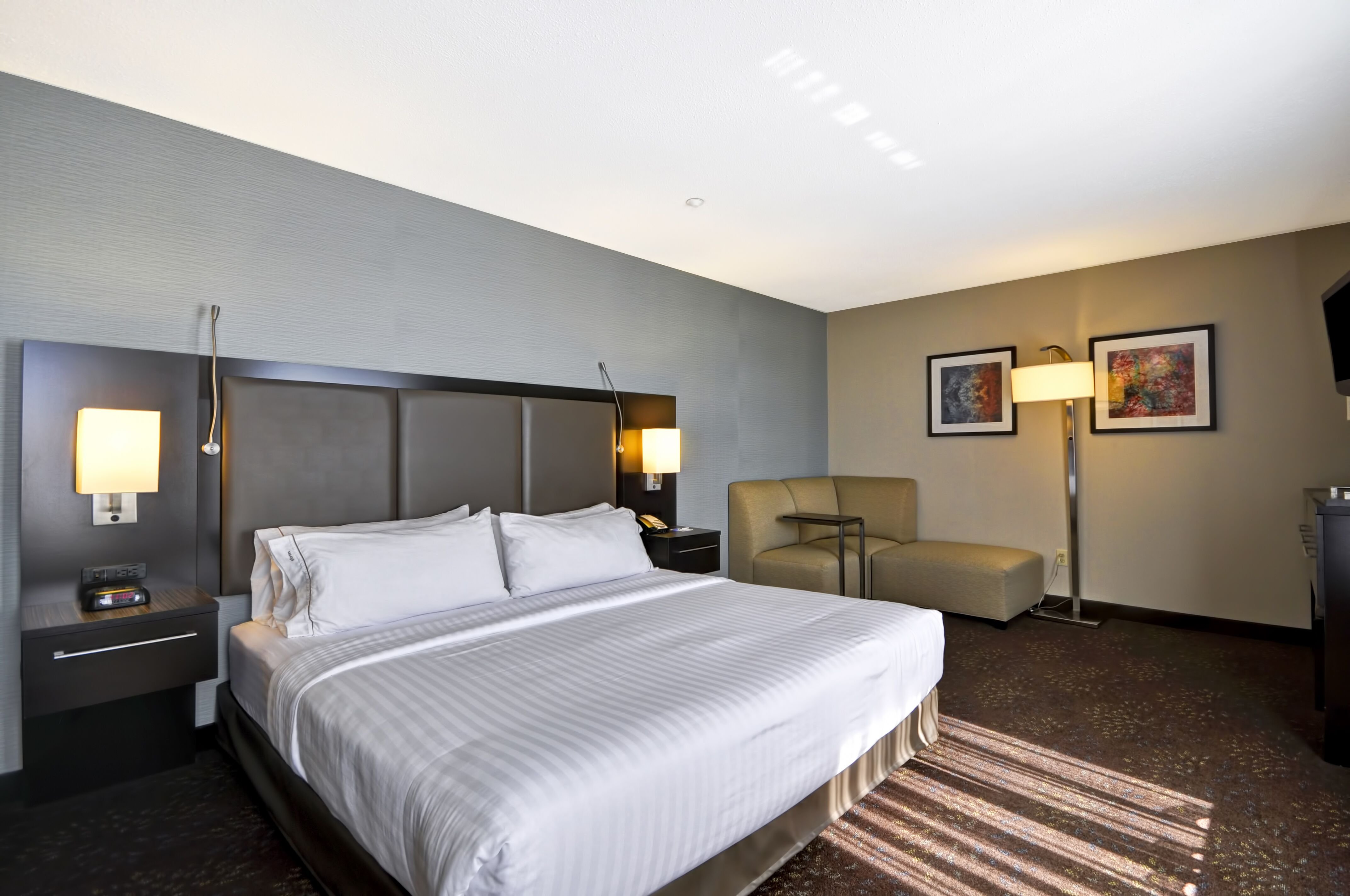 holiday inn express romulus detroit airport by ihg