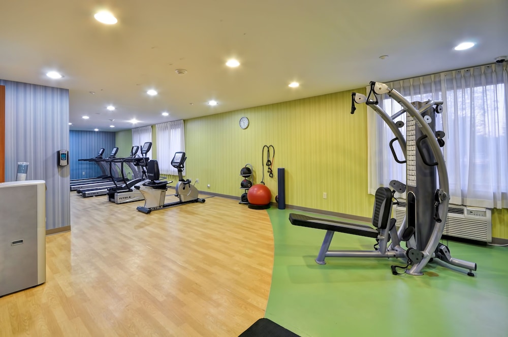 holiday inn express romulus detroit airport by ihg