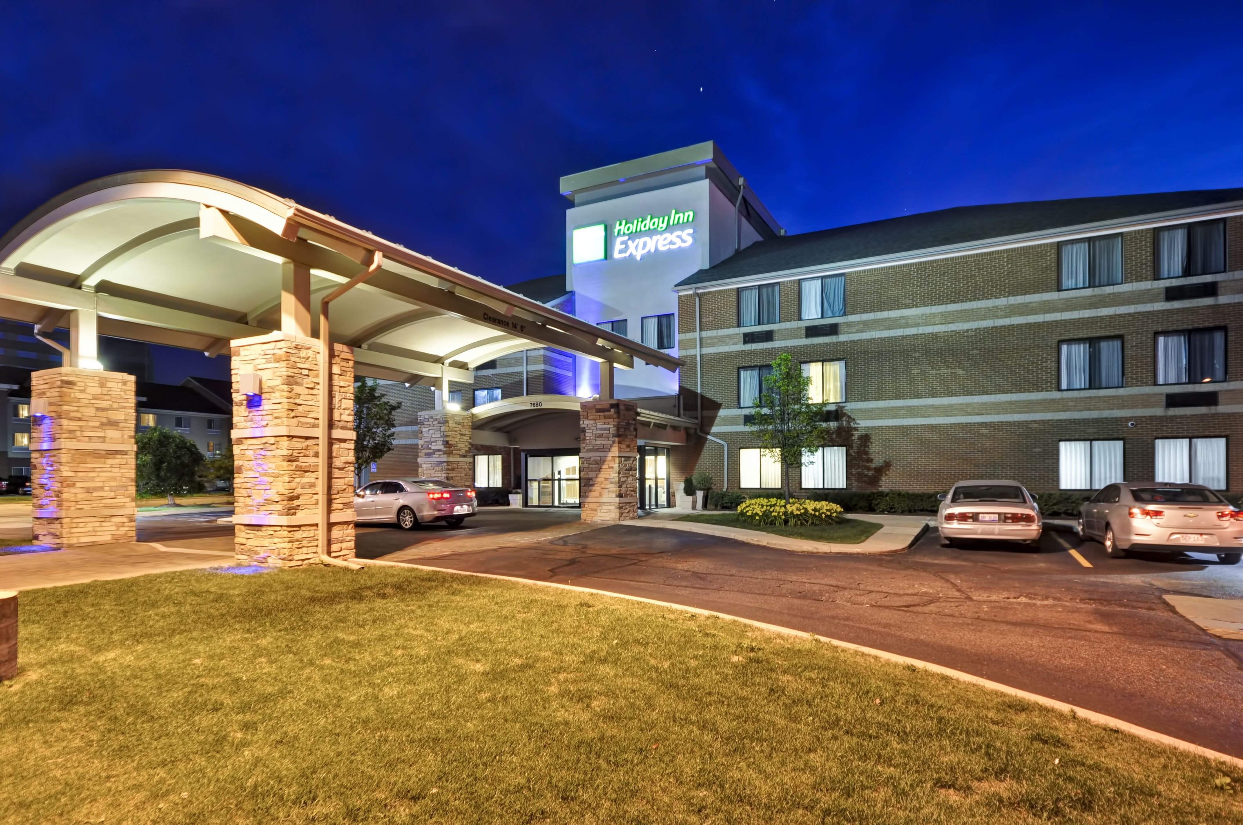 holiday inn express romulus detroit airport by ihg