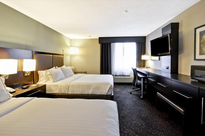 holiday inn express romulus detroit airport by ihg
