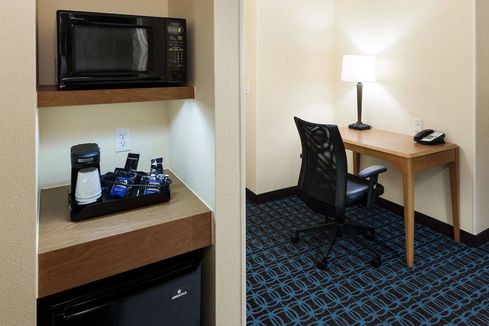 fairfield inn and suites ruston