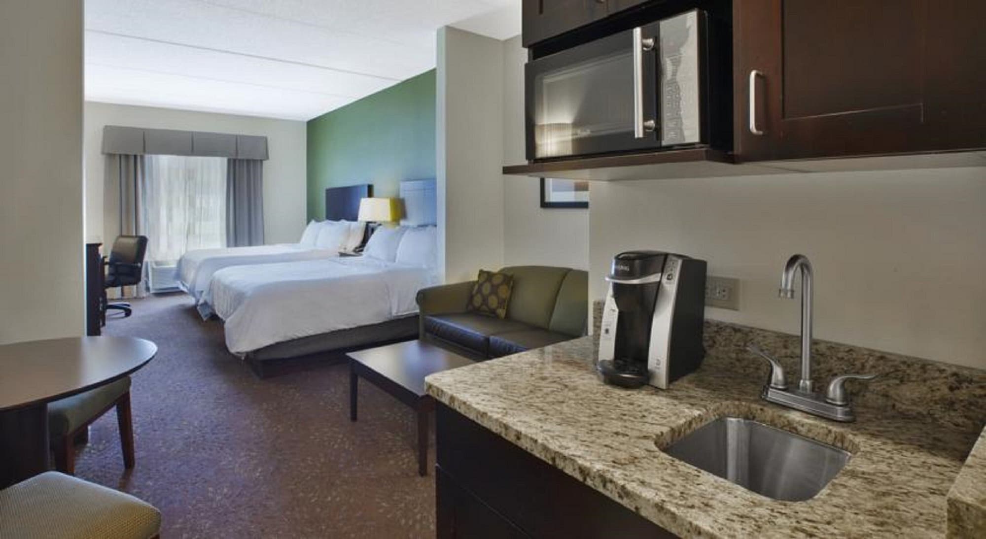 holiday inn express hotel and suites saginaw by ihg