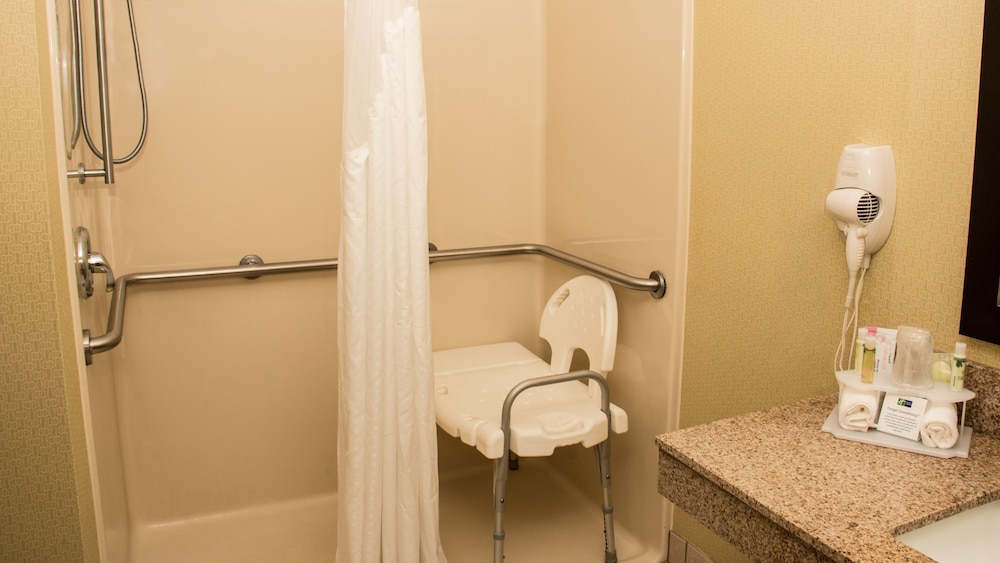 holiday inn express hotel and suites saginaw by ihg